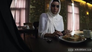 American Fucks Muslim Hungry Woman Gets Food And Fuck